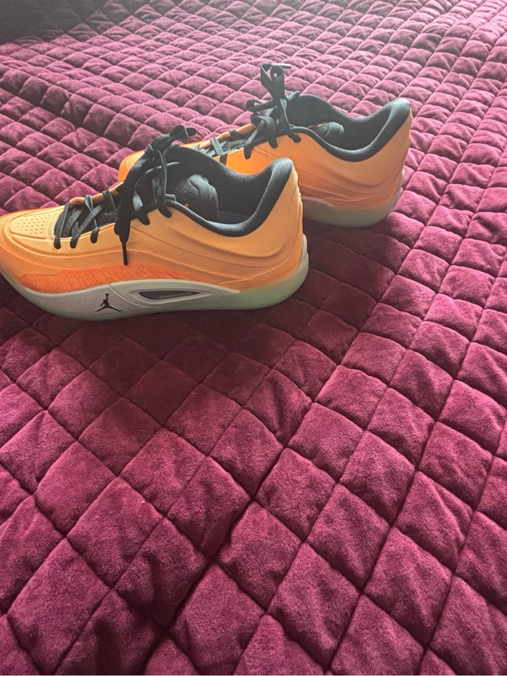Jordan Men's Orange and Navy Low-Top Sneakers - Picture 4 of 5